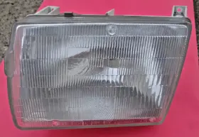 Jlm10893 Bosch /mercedes Used W126 420 Sel 560 Left Headlight Globe Jlm10893 Bosch /mercedes Used W126 420 Sel 560 Left Headlight Globe