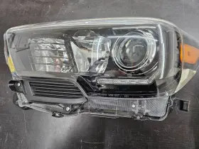 6221-0089l Brock Used Supply 2017-2019 Toyota Tacoma Lt Headlamp Assy