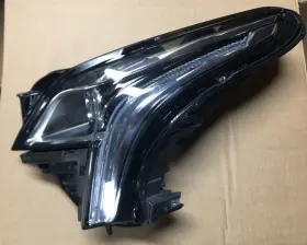 8416-7549 Cadillac 7549/ 8416-7549/ 84167549 2017 - 2019 Xt5 Front Left Driver Side Head Light Lamp Oem
