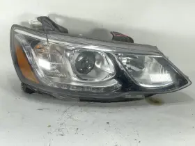 114-03031r Chevrolet Passenger Right Headlight Fits 17-20 Sonic 1973032
