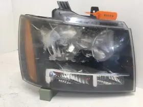 15895613 Chevrolet Headlight Damaged Lamp Rh Chevy Tahoe Suburban Avalanche 07-2014 Oem