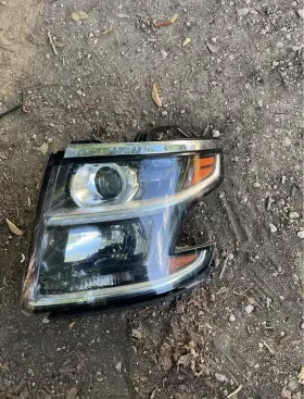 16571710 Chevrolet Headlight Assembly For 2015-2020 Tahoe Front Driver And Pass Hid/xenon