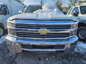 179912 Chevrolet Used Left Headlight Assembly Fits 2016 Silverado 2500 Pickup Chrome B