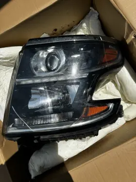 Ft15-ft20 Chevrolet 84294340 Tahoe Left Driver Headlight Headlamp Oem Cracked Lens Ft15-ft20 Chevrolet 84294340 Tahoe Left Driver Headlight Headlamp Oem Cracked Lens