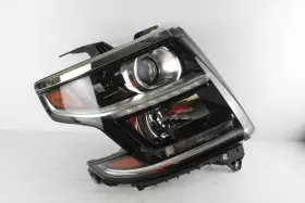 84582598 Chevrolet 2015-2020 Tahoe Right Passenger Side Headlight Xenon Oem 84582598 Chevrolet 2015-2020 Tahoe Right Passenger Side Headlight Xenon Oem