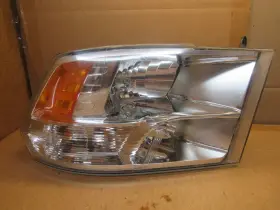 300238 Dodge 09 10 11 12 13 14 15 16 17 18 Ram 1500 2500 3500 Right Side Headlight