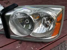 Ch2502159v Factory/oem Left Headlight Seller Refurbished 2005-2010 Dodge Dakota Part