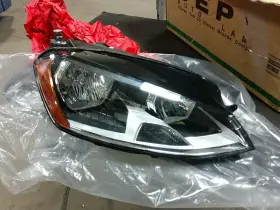 114-60492r Fits Vw Headlight 2017 Golf Capa Am Assy Lens Scratch Right 114-60492r Fits Vw Headlight 2017 Golf Capa Am Assy Lens Scratch Right