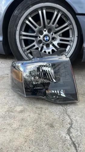 44zh-1860-a Ford 2007-2014 Expeditions Right Driver Side Headlight Halogen Oem 44zh1860a