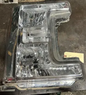Jc3b-13005-ab Ford Used 2017 2018 2019 F250 F350 Headlight Oem Right Pass Side