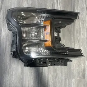 Kl34-13005-ba Ford 2018-2020 F150 Base Black Bezel Halogen Right Headlight Oem