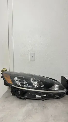 Lj6b-13w029-bh Ford 2020-2023 Escape Halogen/led Headlight Rh Passenger Oem