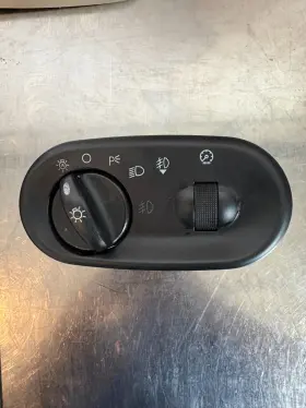 Sw-5996 Ford 2002 Excursion Headlight Switch Module Sw-5996 Ford 2002 Excursion Headlight Switch Module