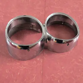 1199960 General Motors Original 1961 Buick Twin Headllight Bezel Chrome Trim Lesabre Lnvicta Electra 1199960 General Motors Original 1961 Buick Twin Headllight Bezel Chrome Trim Lesabre Lnvicta Electra