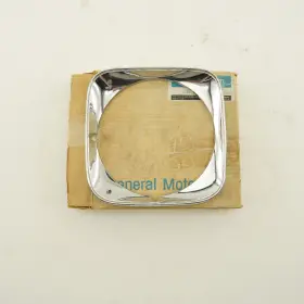 3982450 General Motors 1 1971 Chevelle Malibu El Camino Headlamp Bezels New Old Stock
