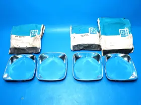 480719 General Motors Nos Set 4 Gm 1971 Pontiac Bonneville Catalina Grandville Headlight Door Bezels