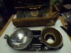 5957465 General Motors Nos Gm 1965 Corvair Lh Headlamp Housing With T3 Headlight Bulb