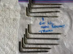 15845413 Gm Headlight Mounting Pin Set Of 9 Silverado Sierra Tahoe Yukon Avalanche Escalade