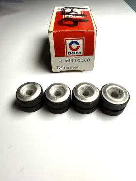4910180 Gm Nos 1963-1966 Chevrolet Corvette Hidden Headlamp Grommets Lot Of 4