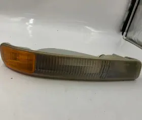 C02b27066 Gmc 436412978904 1999-2007 Sierra 1500 Passenger Park Light Lamp Turn Signal
