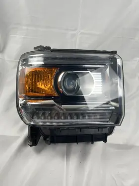 84180593 Gmc 2016-2019 Sierra 2500hd 3500hd Xenon Headlight Right/passenger Oem