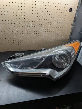 92101-2v030 Hyundai 2012 - 2017 Veloster Oem Left Driver Side Halogen With Led Headlight 92101-2v030 Hyundai 2012 - 2017 Veloster Oem Left Driver Side Halogen With Led Headlight
