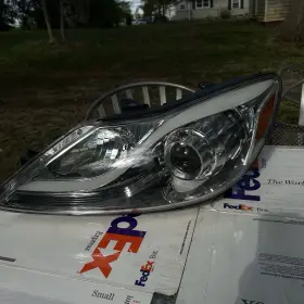 92101-3m24 Hyundai 2012 2013 2014 Genesis Sedan Left Driver Halogen Headlight