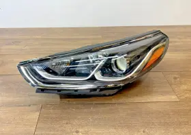 92101-c2600 Hyundai 2018-2019 Sonata Front Left Headlight Halogen Oem Damaged