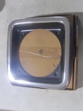 576296c1 International New Genuine Oem Headlight Bezel 576296c1 International New Genuine Oem Headlight Bezel