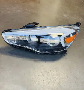 92101-3r530 Kia Oem 2014 2015 2016 Cadenza Halogen Headlight Left Driver Side 92101-3r530 Kia Oem 2014 2015 2016 Cadenza Halogen Headlight Left Driver Side