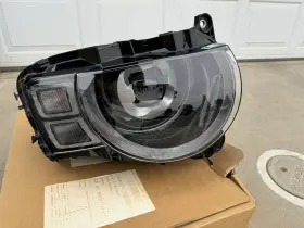 Lr181382 Land Rover 2020-2021 Defender Right Passenger Side Headlight Oem Lr181382 Land Rover 2020-2021 Defender Right Passenger Side Headlight Oem