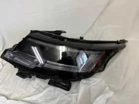 M8e2-13w030-fh Land Rover Oem 2023-2025 Range Lh Driver Side Led Headlight M8e2-13w030-fh Land Rover Oem 2023-2025 Range Lh Driver Side Led Headlight