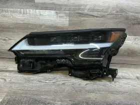 8118560t20 Lexus 2024 - 2025 Gx550 Left / Driver Side Headlight Assembly Oem 8118560t20 Lexus 2024 - 2025 Gx550 Left / Driver Side Headlight Assembly Oem