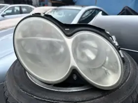 2098202961 Mercedes-benz Oem 2004 Clk320 3.2l Front Right Passenger Light Headlight Lamp