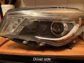 A1179065500 Mercedes-benz A1179065600/a1179065500 For 2014-16 Cla-class Cla250 Xenon/hid Headlight Used Pair