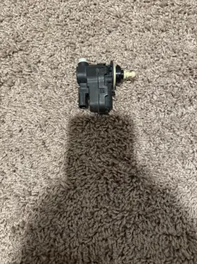 92001300 Nissan / Aml Oem Rogue Titan Headlight Vertical Leveling Aiming Level Motor Adjuster
