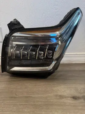 009598397 Oem Genuine 2015-2020 Cadillac Escalade Esv Passanger Side Headlight Led