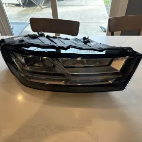 4m0.941.034.b Oem 2018 2019 Audi Q7 Led Headlight Complete With Modules Right Side Mint Cond