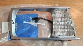 8593261 Saab Nos Headlight Door Bezel Light Rh 900 Turbo 83 84 85 86 1983 1984 1985 1986