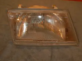13389600 Saab Hella 91 - 93 9000 Right Headlight 13389600 Saab Hella 91 - 93 9000 Right Headlight