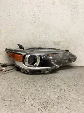 8113021180 Scion 2014-2016 Tc Right Rh Passenger Side Headlight Oem