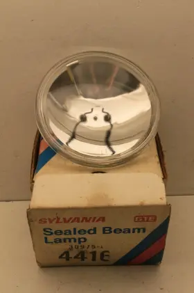 30975-0 Slyvania 4416 New Old Stock Sylvania Sealed Beam Headlight 4.5 Inch 30 Watt 30975-0 Slyvania 4416 New Old Stock Sylvania Sealed Beam Headlight 4.5 Inch 30 Watt