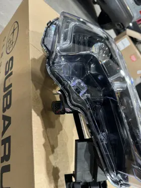 84002xc10a Subaru 2023-24 Ascent Right Side Headlight Led Oem 1 Broken Tab 84002xc10a Subaru 2023-24 Ascent Right Side Headlight Led Oem 1 Broken Tab