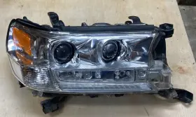 8114060k62 Toyota 2016-2021 Land Cruiser Rt Passenger Headlight Led Oem 1 Tab Repaired 8114060k62 Toyota 2016-2021 Land Cruiser Rt Passenger Headlight Led Oem 1 Tab Repaired