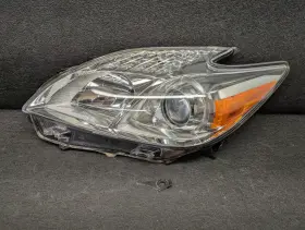 81170-47520 Toyota Oem 2012-2015 Prius Left Headlight Halogen Chrome Driver