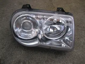 04805758ah Valeo 05-10 Chrysler 300c Srt-8 Right Passenger Side Xenon Headlight