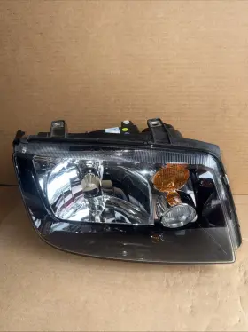 26018 Volkswagen Oem 2002-2006 Jetta Right Driver Side Front Headlight 26018 Volkswagen Oem 2002-2006 Jetta Right Driver Side Front Headlight