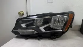 561941005e Volkswagen 2016-2019 Vw Passat Left Driver Side Halogen Headlight Lamp Lh Oem