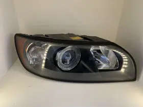 31335216 Volvo 2006 S40 Passenger Halogen Headlight