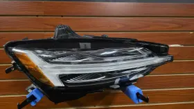 32228877 Volvo S60 V60 2019-2020 Right Headlight Assembly Led Without Ut Adaptive For Parts